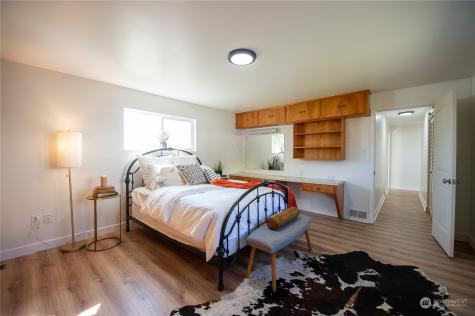 212 Medora Way Everett WA 98201