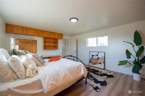 212 Medora Way Everett WA 98201