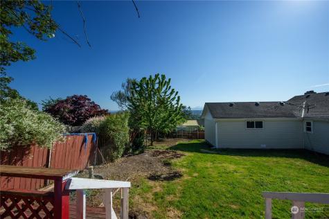 212 Medora Way Everett WA 98201