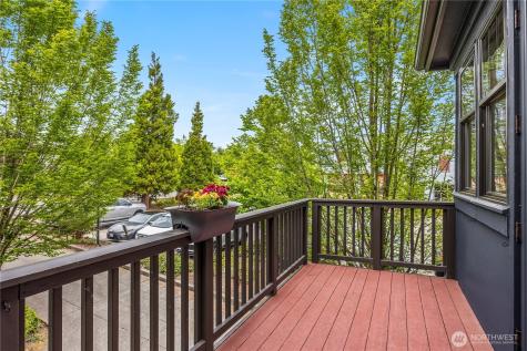 1186 NE Park Drive NE Issaquah WA 98029