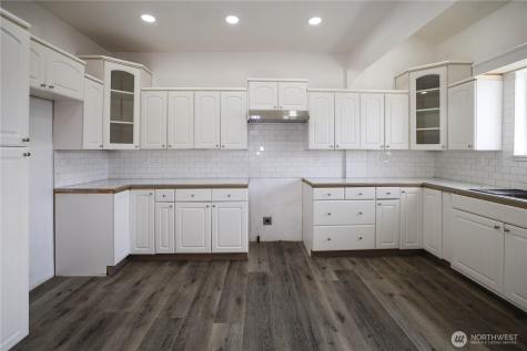 1114 Wheeler Avenue Hoquiam WA 98550