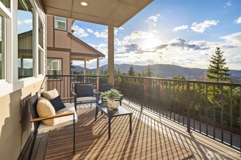 1335 Westridge Way NE Issaquah WA 98029
