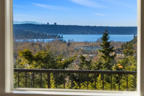 1335 Westridge Way NE Issaquah WA 98029