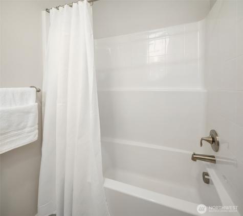 1335 Westridge Way NE Issaquah WA 98029