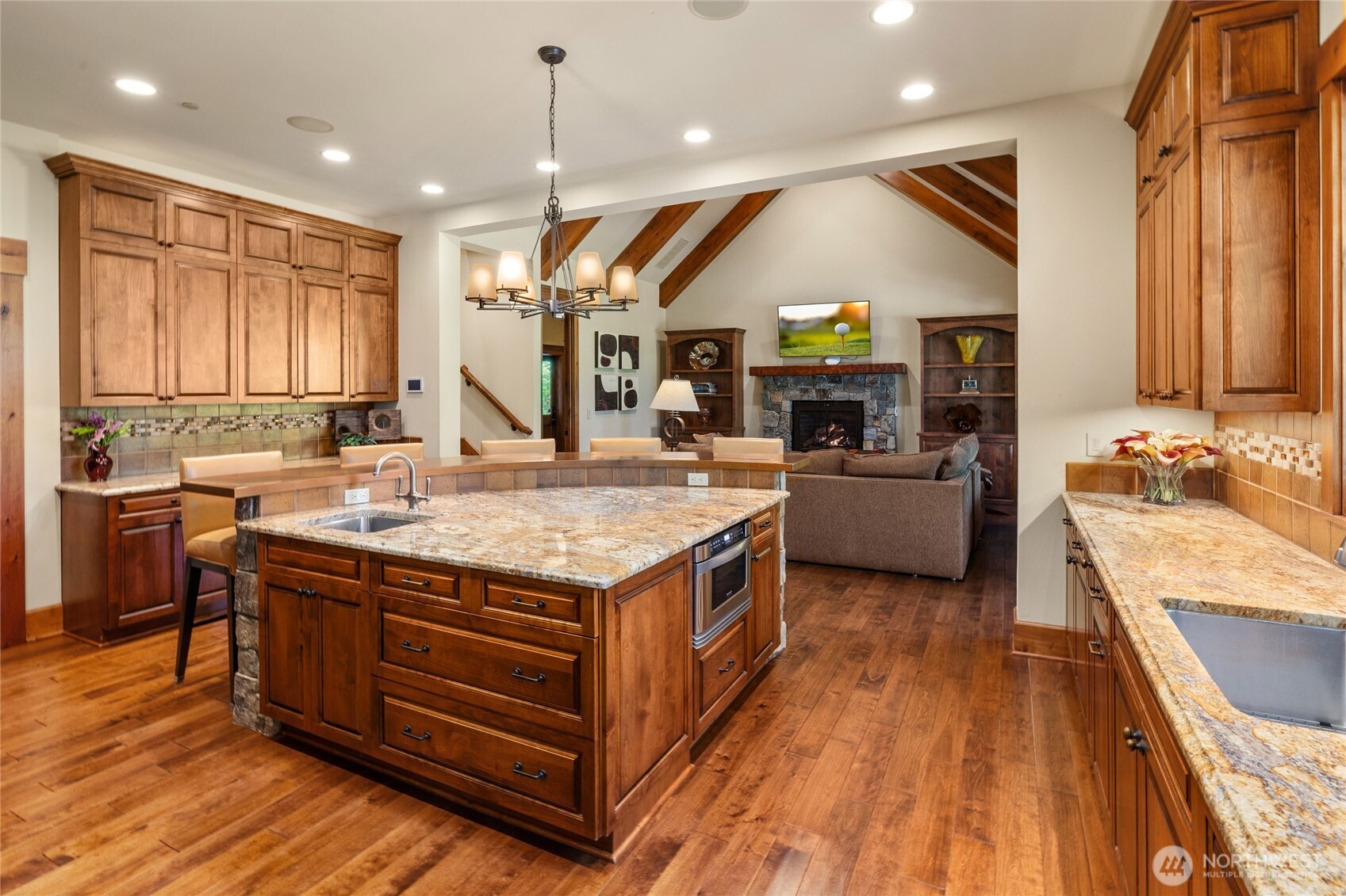 2090 Ruby King Loop Cle Elum WA 98922