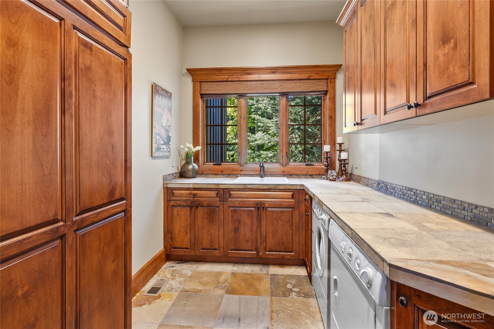 2090 Ruby King Loop Cle Elum WA 98922