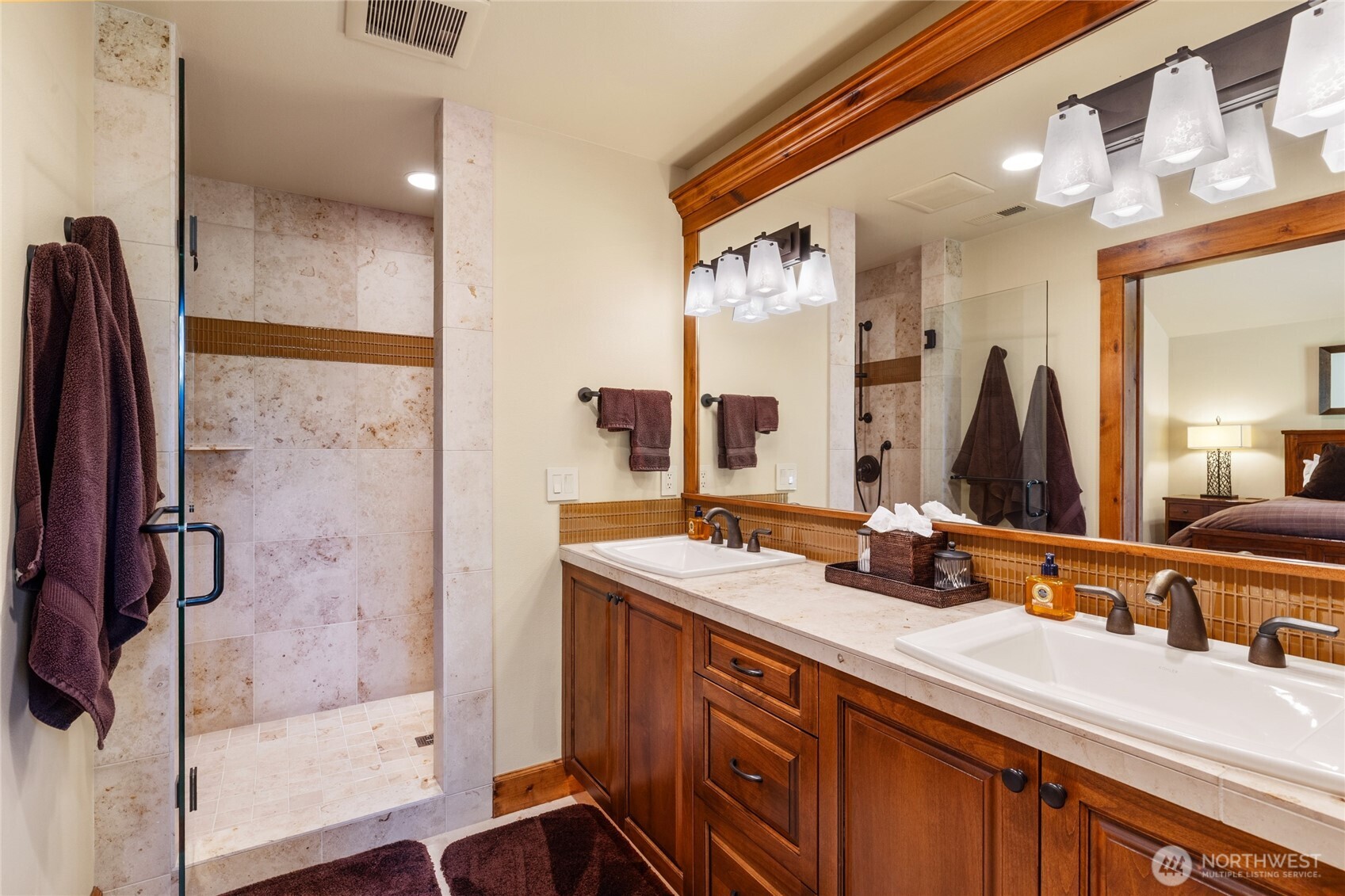 2090 Ruby King Loop Cle Elum WA 98922