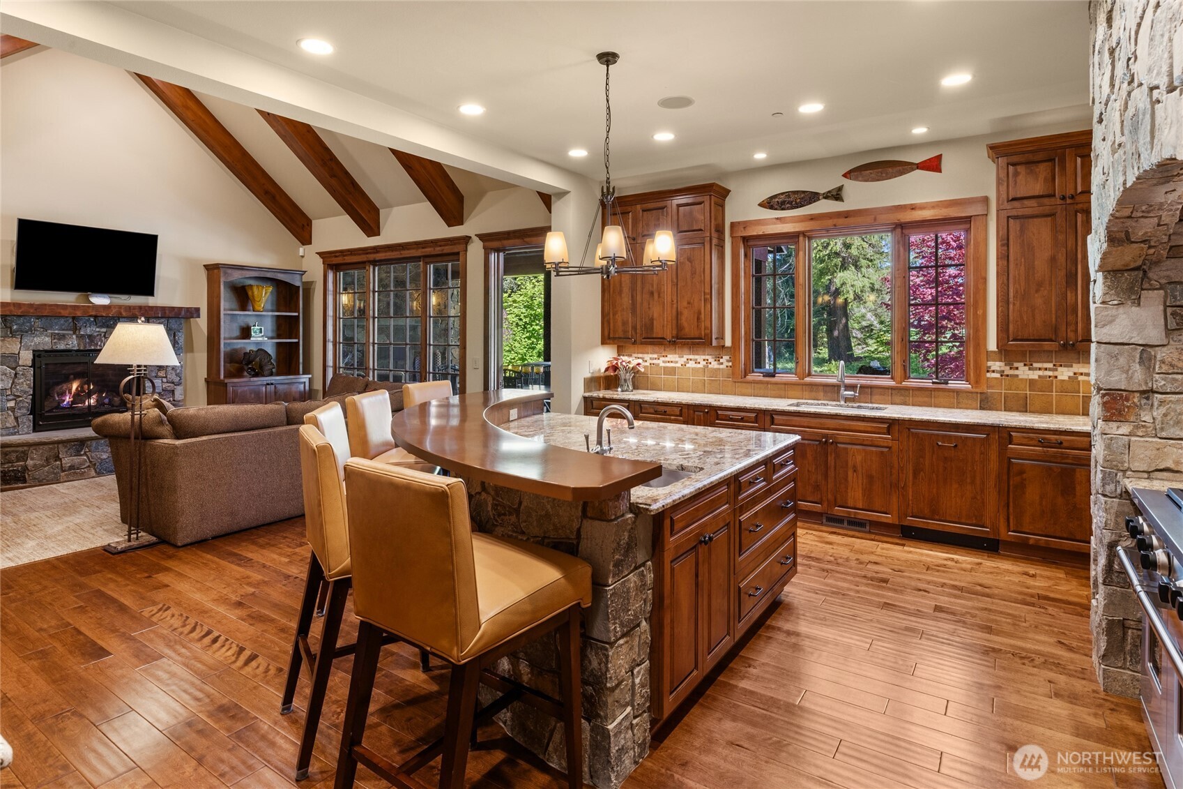 2090 Ruby King Loop Cle Elum WA 98922