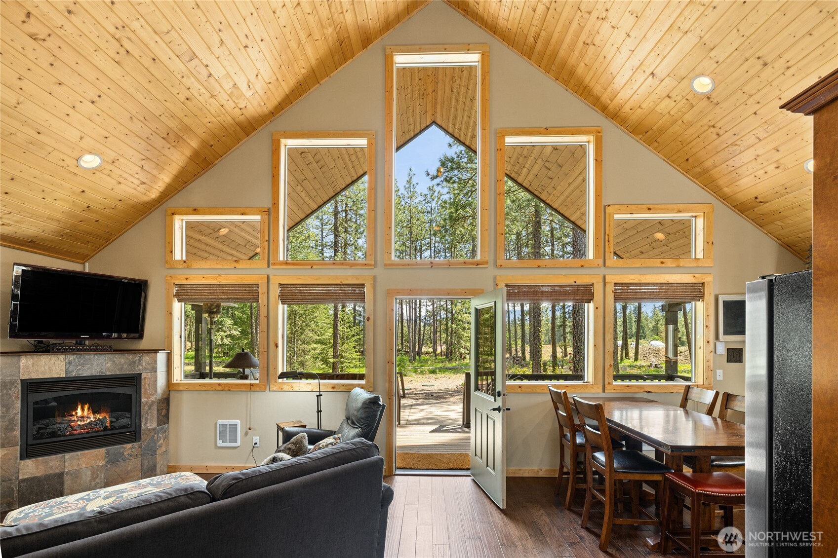 910 Bakers Road Ronald WA 98940