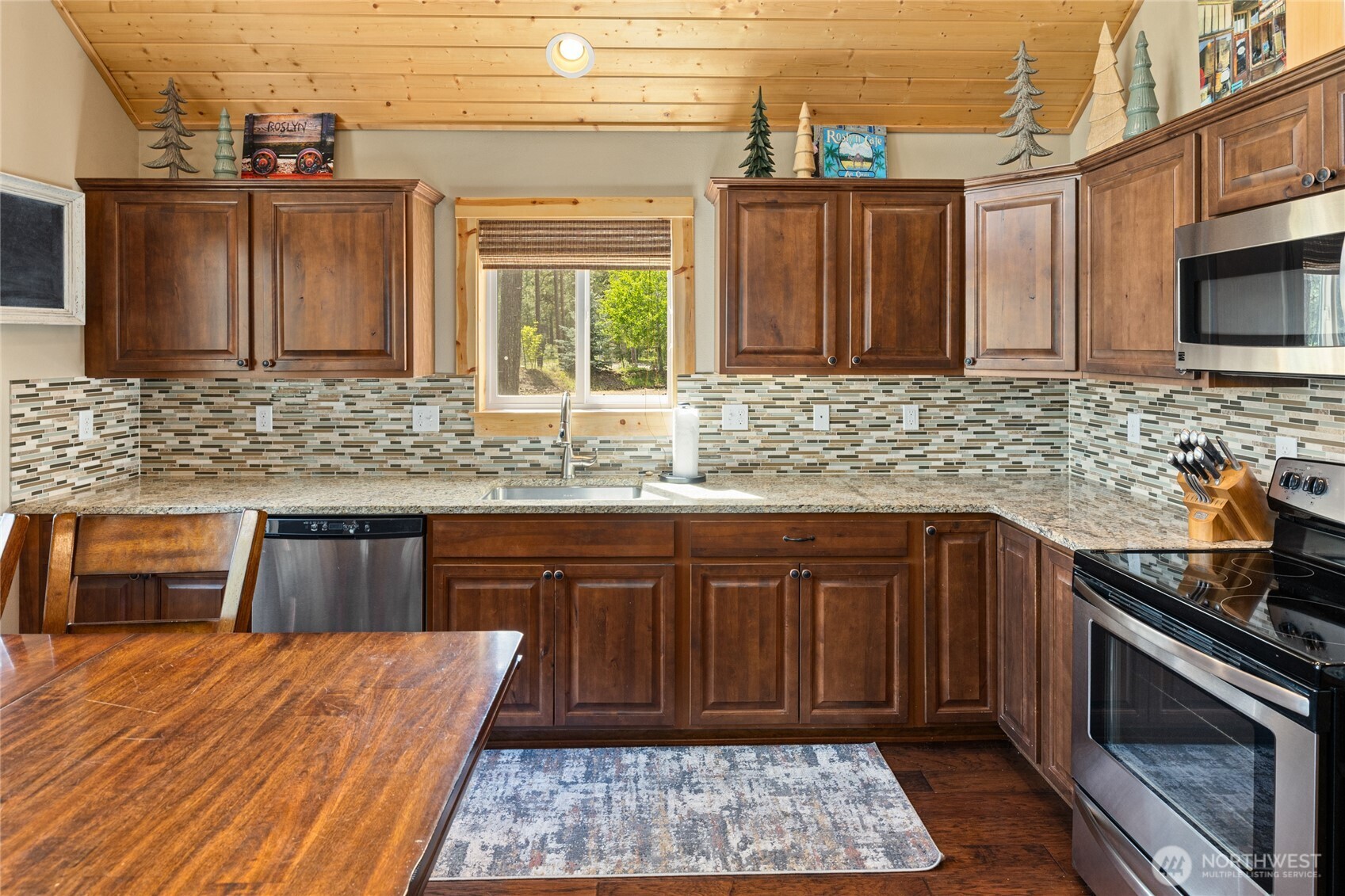 910 Bakers Road Ronald WA 98940