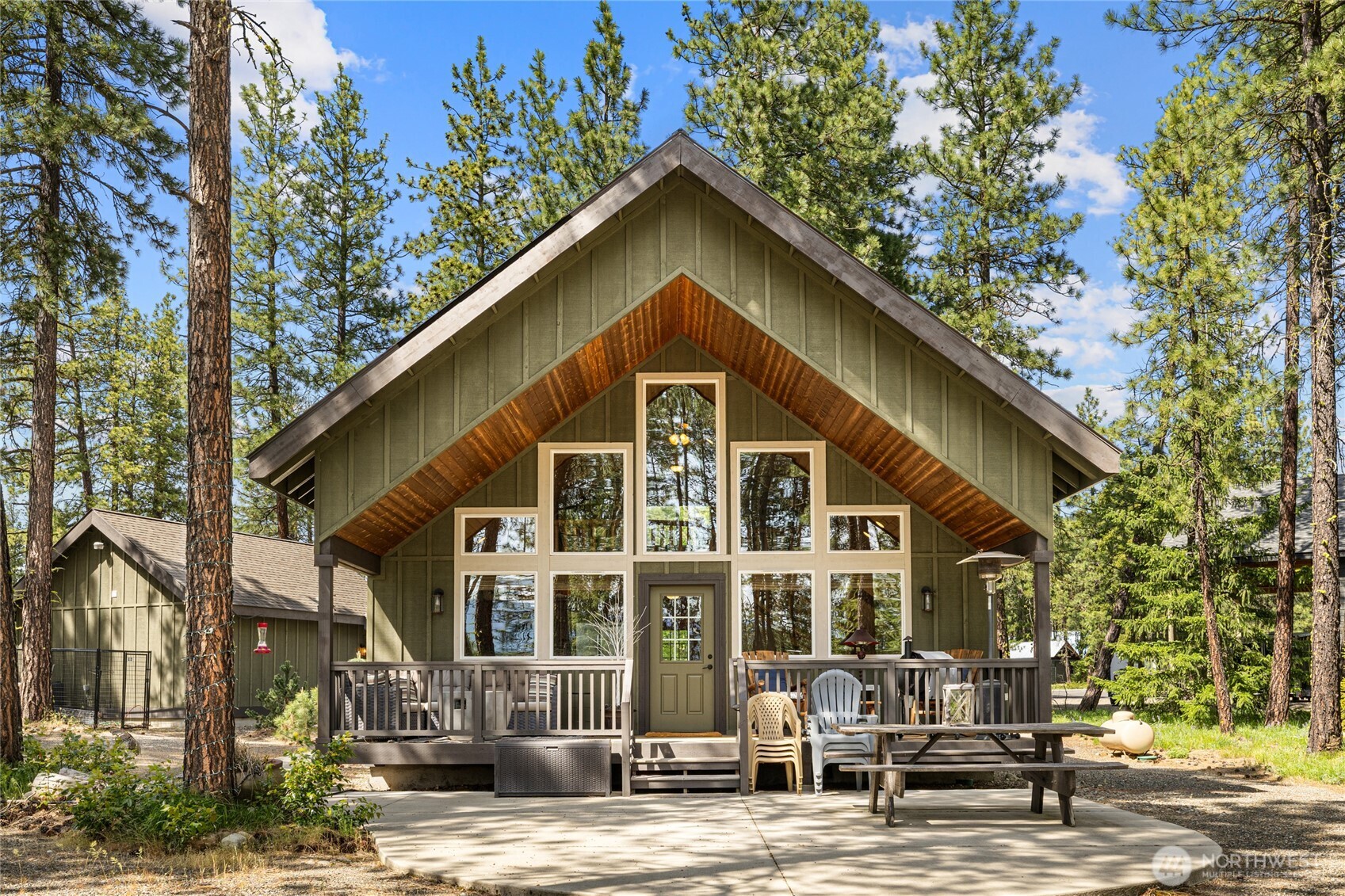 910 Bakers Road Ronald WA 98940