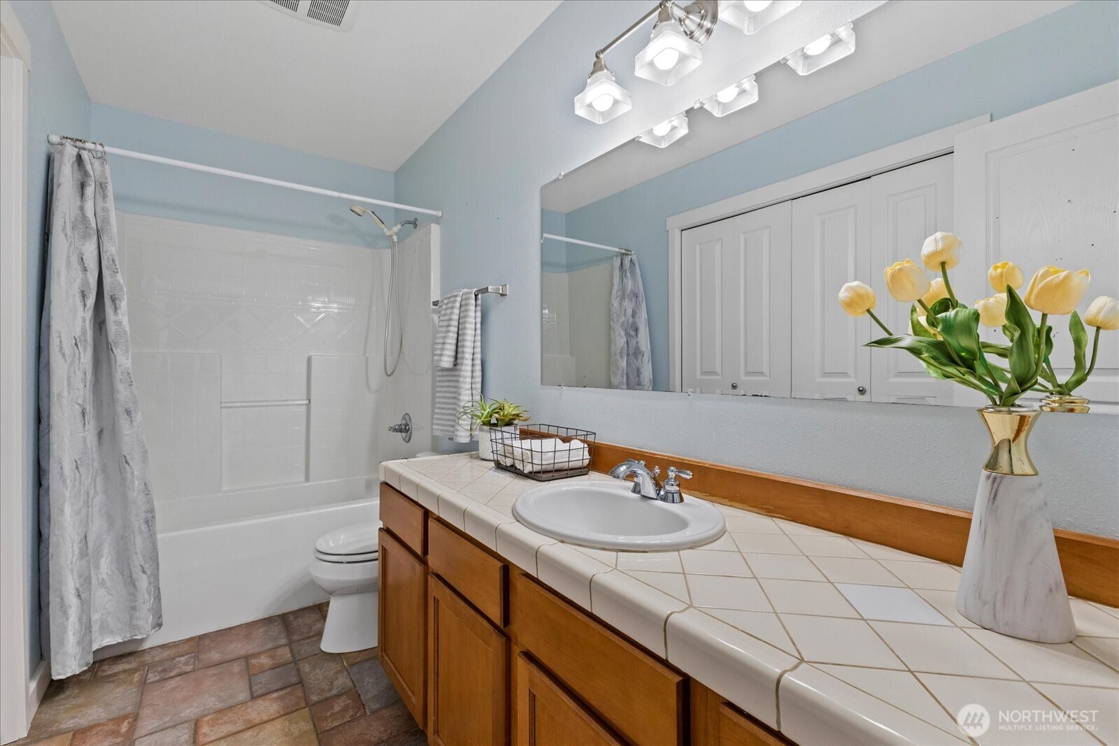 22005 260th Avenue SE Maple Valley WA 98038