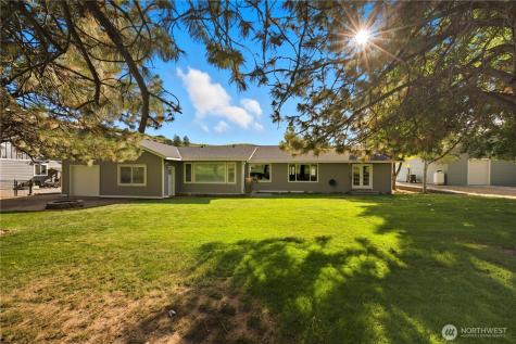 99 Golf Course Drive Pateros WA 98846