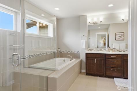 34576 56th Court S Auburn WA 98001