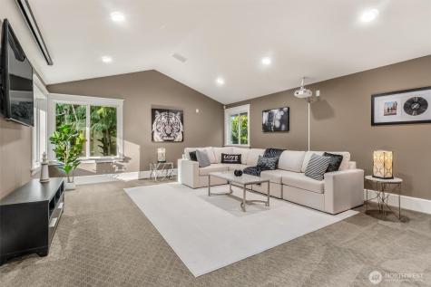 16432 57th Avenue SE Snohomish WA 98296