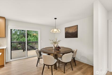 1692 Oak Ridge Drive Camano Island WA 98282