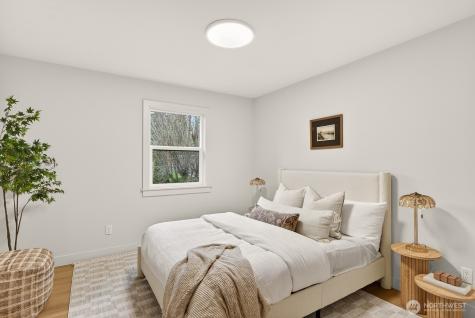 1692 Oak Ridge Drive Camano Island WA 98282