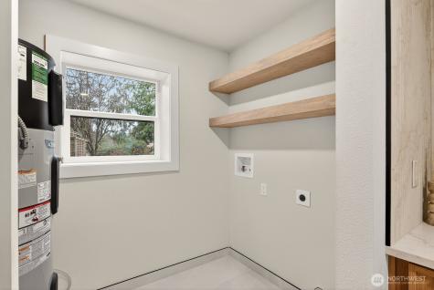 1692 Oak Ridge Drive Camano Island WA 98282