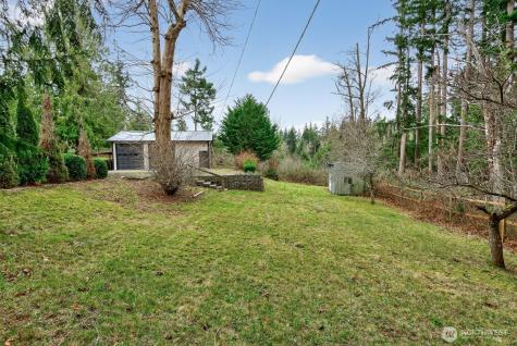 1692 Oak Ridge Drive Camano Island WA 98282