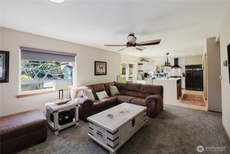 10002 99th Street SW Lakewood WA 98498
