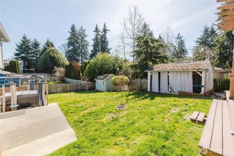 10002 99th Street SW Lakewood WA 98498