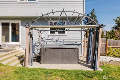 10002 99th Street SW Lakewood WA 98498