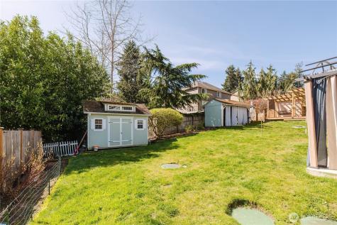 10002 99th Street SW Lakewood WA 98498
