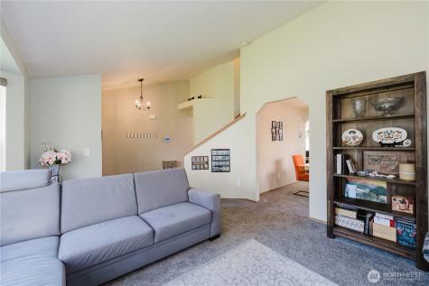 10002 99th Street SW Lakewood WA 98498