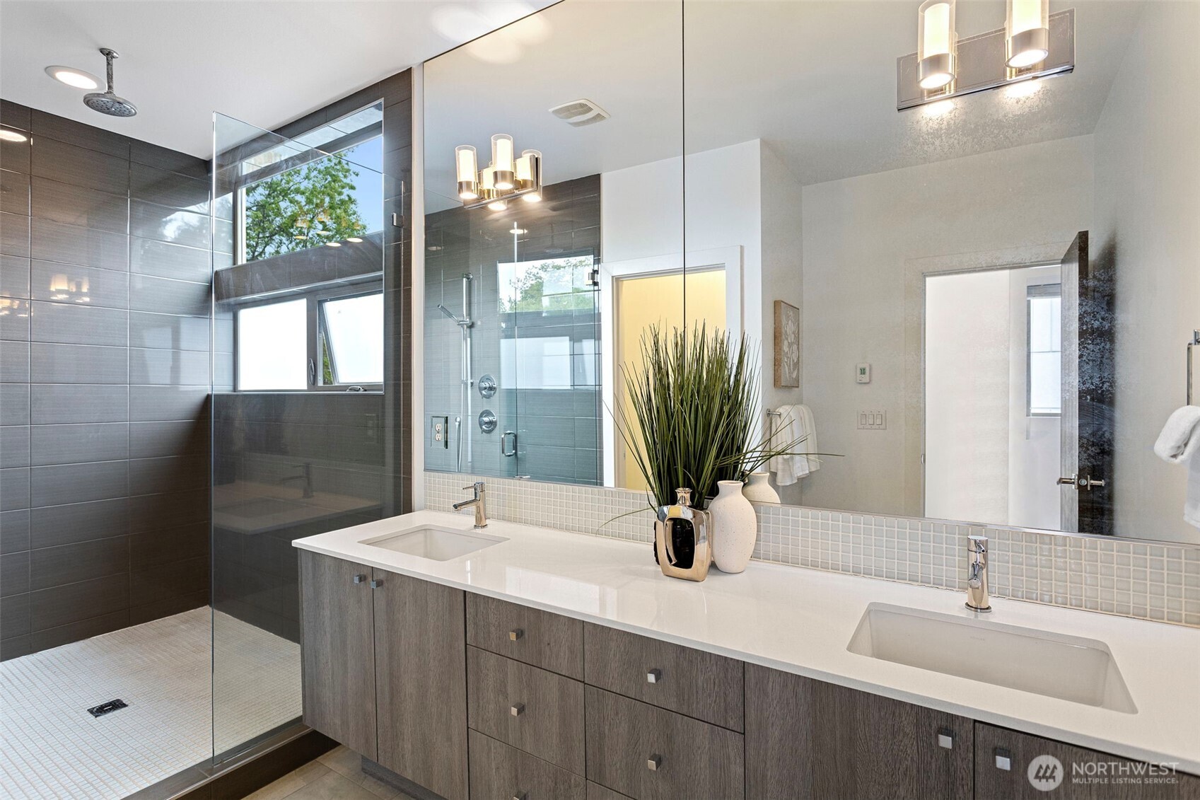 316 S 26th Ave S Seattle WA 98144