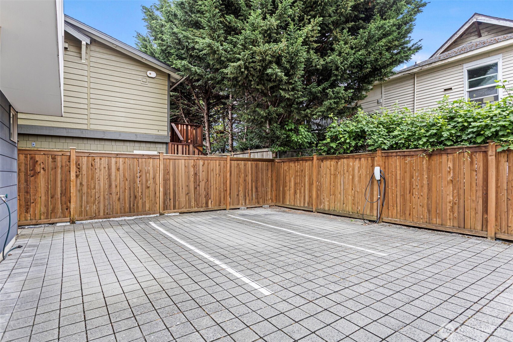 316 S 26th Ave S Seattle WA 98144