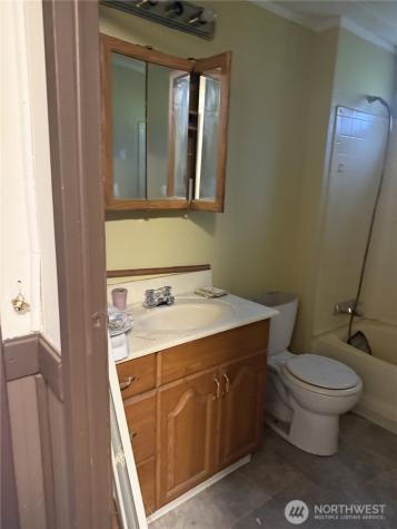 6620 301st Street Court S Roy WA 98580