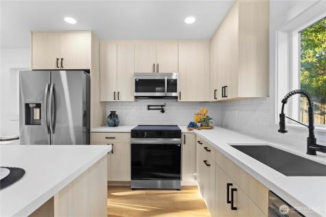 9737 Evanston Avenue N Seattle WA 98103