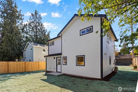 9737 Evanston Avenue N Seattle WA 98103