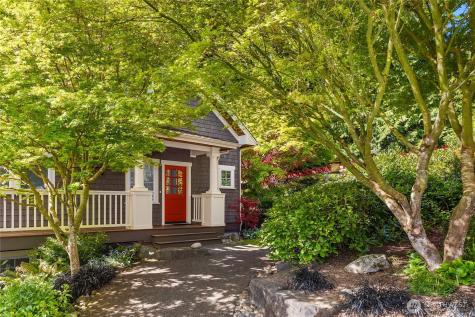 4548 Island Avenue NE Bainbridge Island WA 98110
