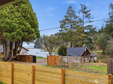 16602 Delano Road Lakebay WA 98349