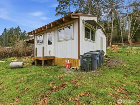 16602 Delano Road Lakebay WA 98349