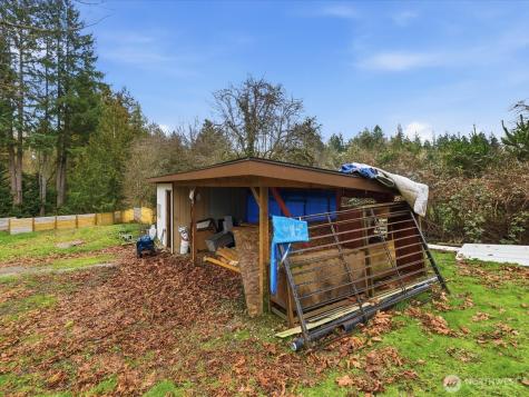 16602 Delano Road Lakebay WA 98349