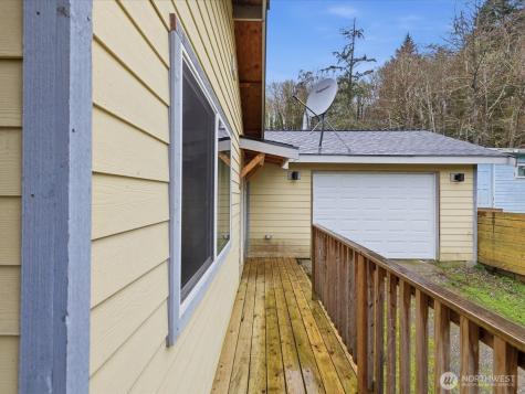 16602 Delano Road Lakebay WA 98349