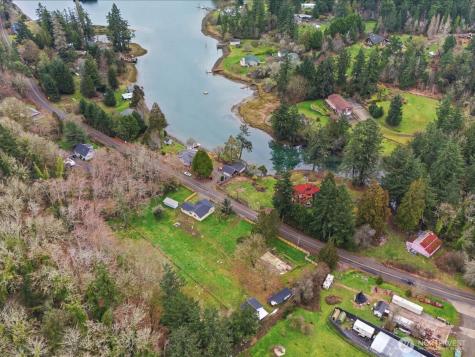 16602 Delano Road Lakebay WA 98349