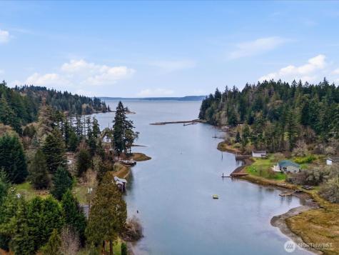 16602 Delano Road Lakebay WA 98349