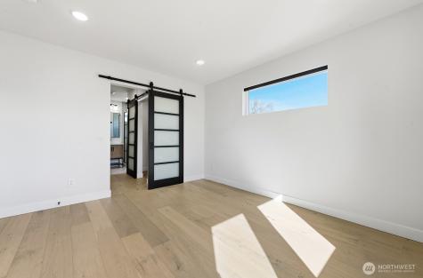 8451 18th Avenue SW Seattle WA 98106