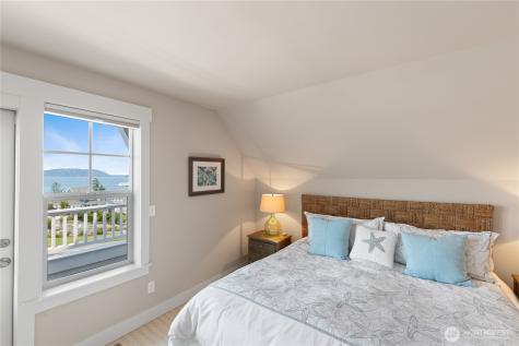 4417 Schooner Drive Anacortes WA 98221