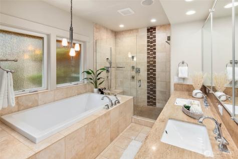20 Cascade Key Bellevue WA 98006