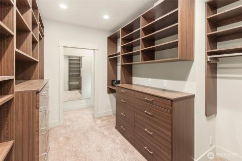 20 Cascade Key Bellevue WA 98006
