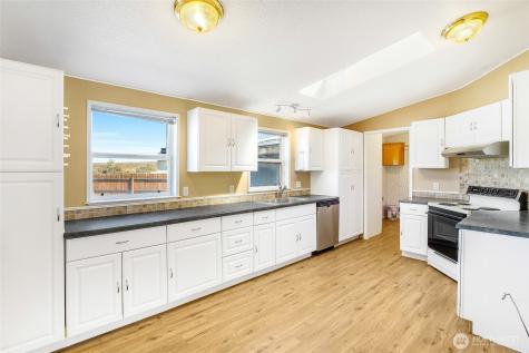 5426 Crystal Springs Place NE Moses Lake WA 98837