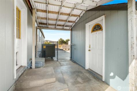 5426 Crystal Springs Place NE Moses Lake WA 98837