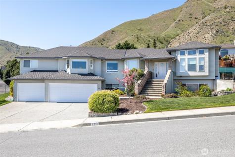 740 Castle Heights Drive Wenatchee WA 98801