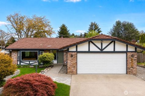 9910 Zircon Drive SW Lakewood WA 98498