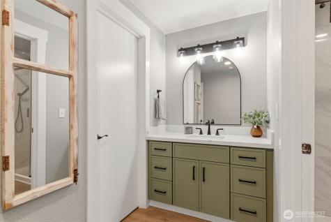9910 Zircon Drive SW Lakewood WA 98498