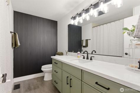 9910 Zircon Drive SW Lakewood WA 98498